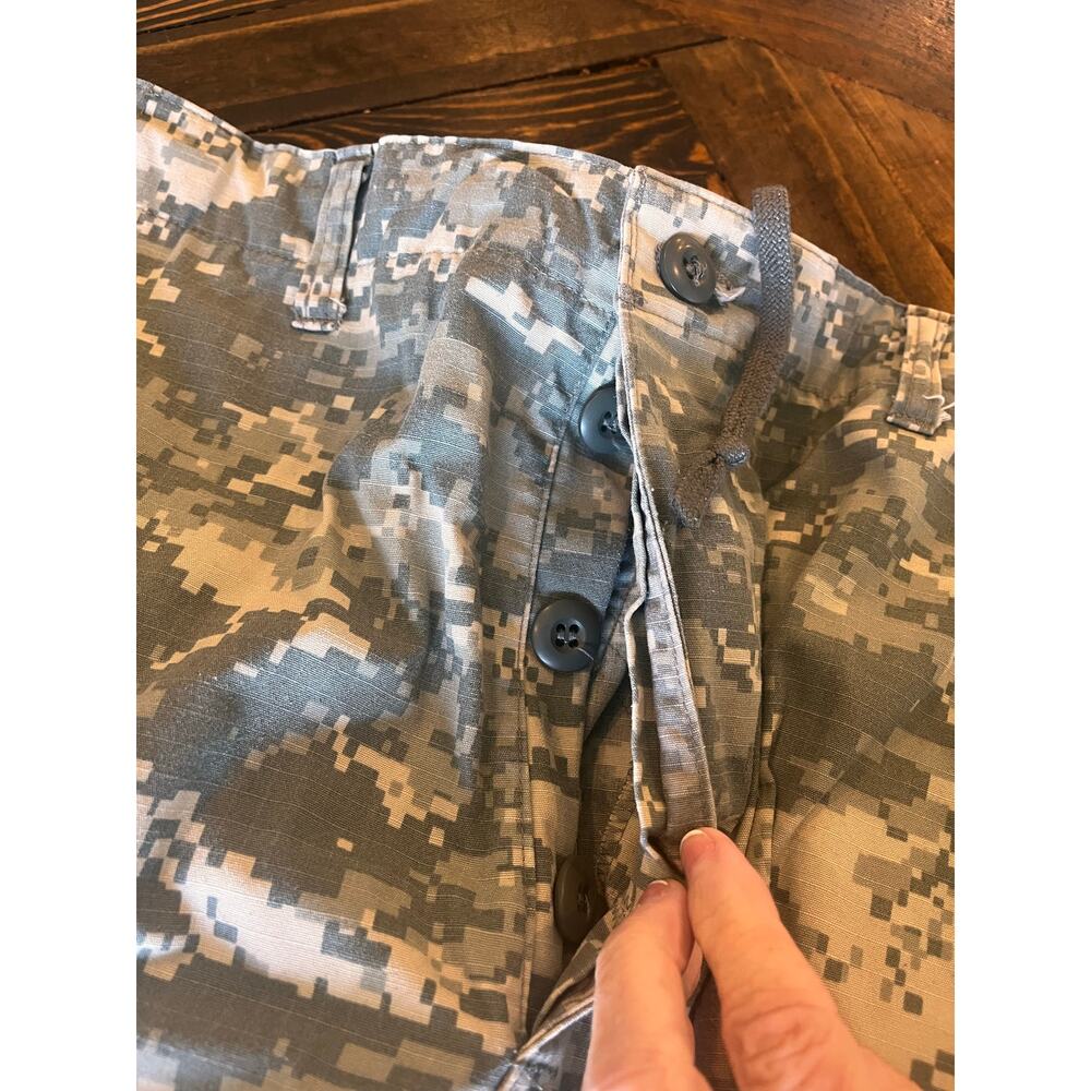 Army Digital Camo Cargo Combat Pants Men Medium X Long Outdoor Hiking Travel - Picture 9 of 9